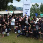 Peserta outbound mengikuti fun games dan teamwork training di Bogor bersama DS Production