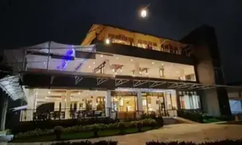 DS Production: Villa & Resort untuk Gathering di Bogor